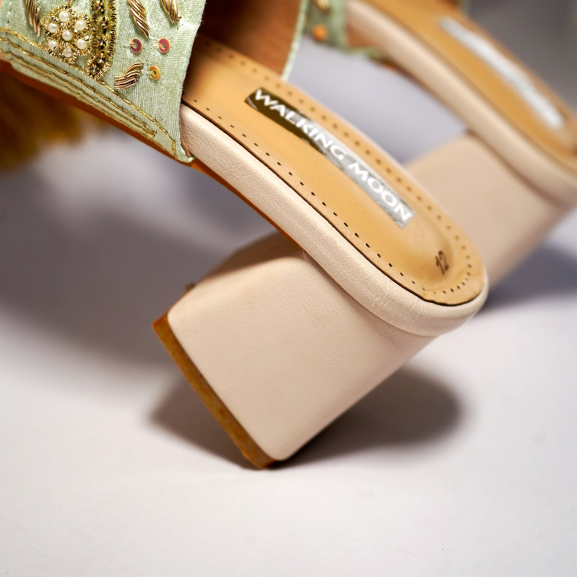 Pista Zari Block heel