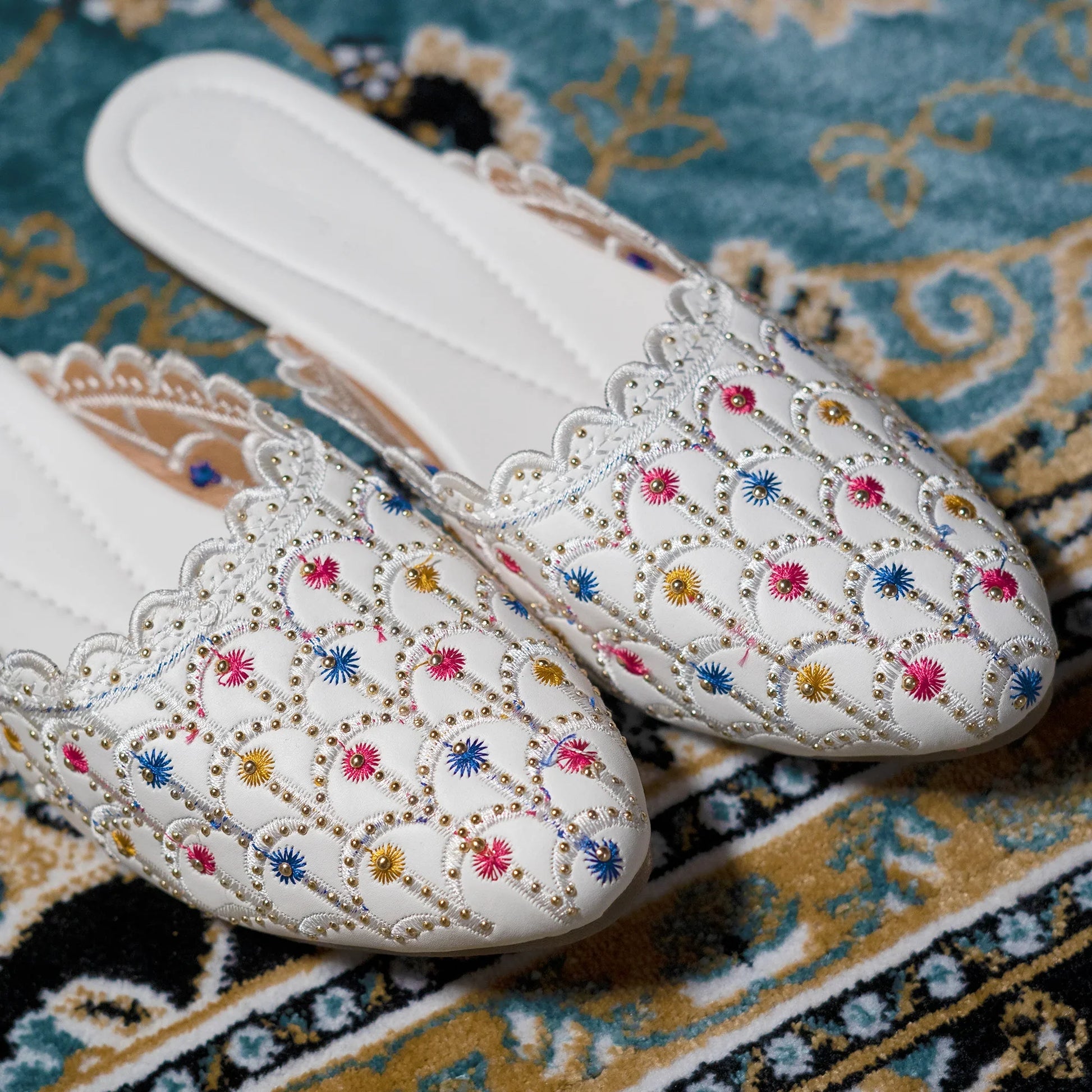 Gulbahaar Belly - Walking Moon