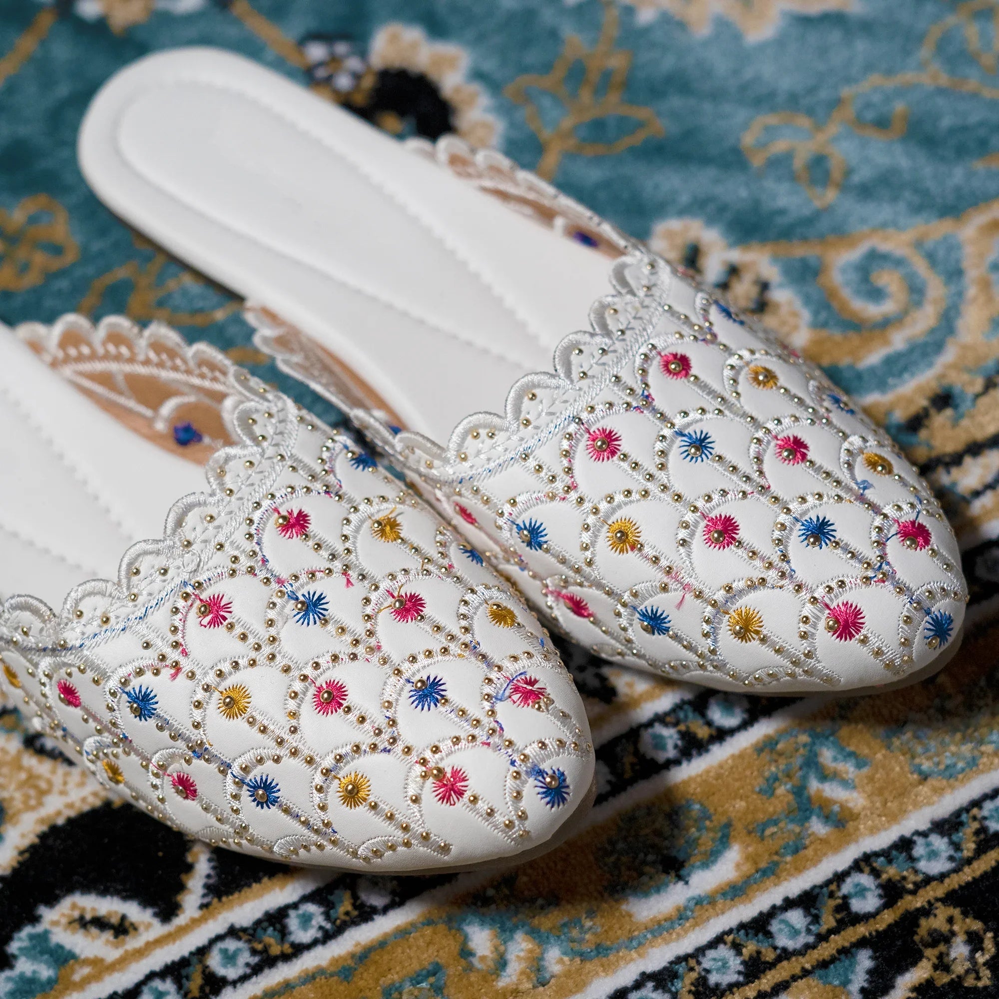 Gulbahaar Belly - Walking Moon