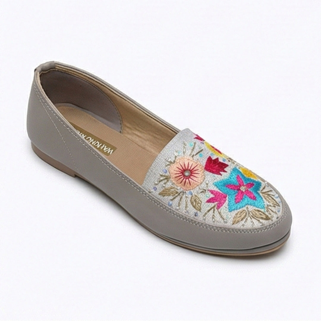 Zardosi & Thread Handwork White Loafer
